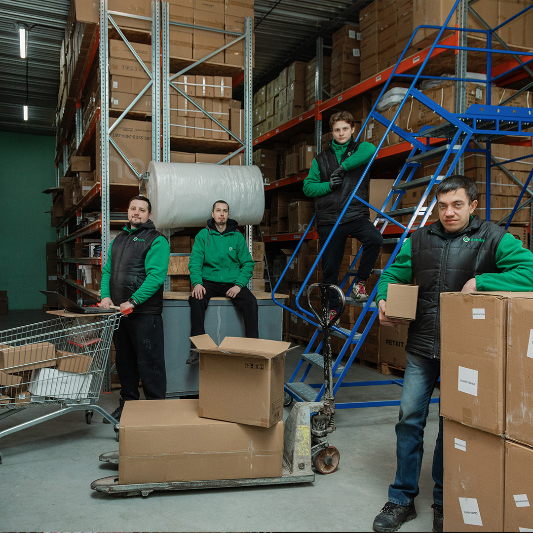 Packing and shipping zone